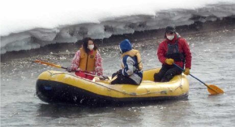 Winter rafting