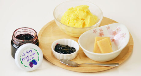 Raw caramel & ice cream making,Haskap jam & ice cream making